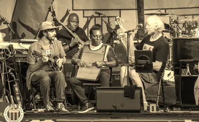 Bruce Hornsby And The Noisemakers