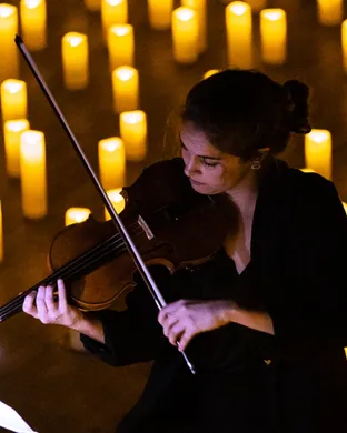 Candlelight: 90s Hip Hop on Strings