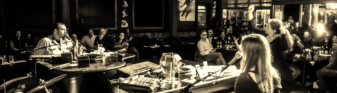 Dueling Pianos
