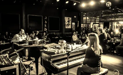 Dueling Pianos
